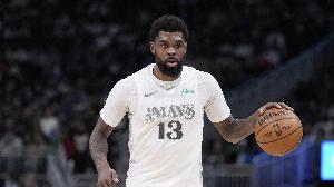 全面表現(xiàn)！馬紹爾8投5中得到13分3板4助3斷