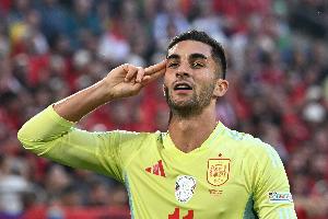 記者：費蘭-托雷斯今日回到巴塞羅那后將接受檢查