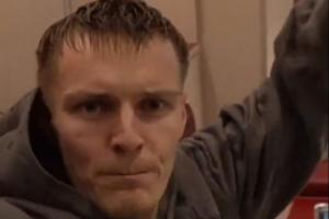 悠著點！挪威主帥解釋厄德高坐著慶祝：他擔(dān)心自己受傷的膝蓋