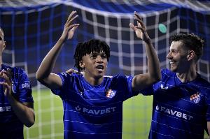 世體：巴薩仍關(guān)注16歲瓦雷拉，先明確拉什福德未來再?zèng)Q定是否求購(gòu)