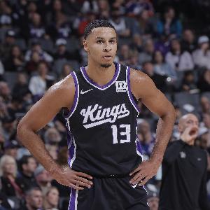 國王官方：基根-穆雷左手拇指手術(shù)成功 將在4-6周后復(fù)查