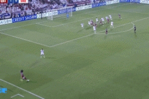 晉級(jí)在望！卡塔爾74分鐘2-0領(lǐng)先阿聯(lián)酋，米格爾破門瘋狂慶祝