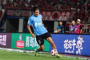 英博官方：宋岳10月初接受關(guān)節(jié)鏡下微創(chuàng)手術(shù)，手術(shù)順利無(wú)并發(fā)癥