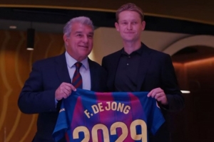 德容：我不會(huì)公開具體薪資數(shù)額，說我是全隊(duì)最高薪完全是媒體捏造