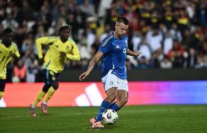 17歲卡馬達(dá)首發(fā)并梅開二度！意大利U21在歐青賽預(yù)選賽5-1大勝