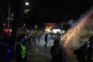 意天空：意大利示威者抗議以色列并和警方發(fā)生沖突，10余人受傷