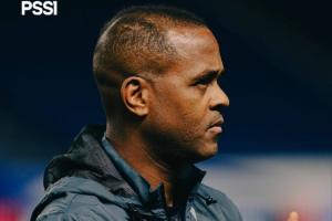 率隊(duì)無緣世界杯！官方：49歲印尼主帥克魯伊維特下課 執(zhí)教僅9個月