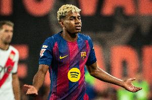 每體：門(mén)德斯與亞馬爾、德科進(jìn)行了會(huì)面，共同討論球員的未來(lái)計(jì)劃