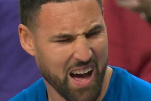 到底啥味道？克萊面帶笑容多次嗅鹽提神 隨后突發(fā)惡疾表情瘋狂