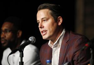 電訊報(bào)：阿森納董事會(huì)“克倫克化”，小克倫克投入更多時(shí)間和情感