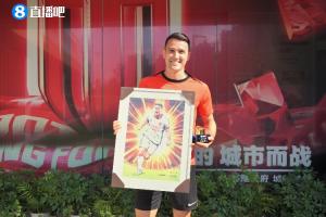 直播吧中超最佳|周定洋：成都有最好的球迷 愛(ài)吃麻婆豆腐和干拌面