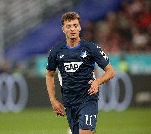 德天空：巴薩關(guān)注霍芬海姆前鋒阿斯拉尼，球員明夏有解約條款