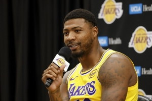 媒體人：別一場論否定里夫斯&但防守需努力 斯瑪特找回狀態(tài)很重要