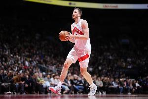 猛龍官方：中鋒珀?duì)柼貭栂卤巢拷┯?本場(chǎng)比賽不會(huì)回歸