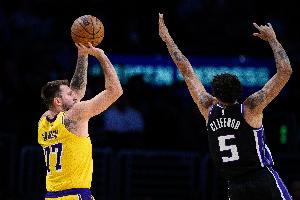 國(guó)王主帥：24號(hào)秀克利福德上升潛力驚人 他能以多種方式影響比賽