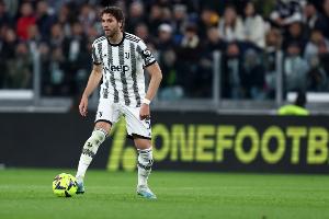 洛卡特利：我對球隊的表現(xiàn)感到生氣，對陣皇馬我們會有所調整