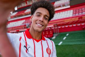 維特塞爾：最后時(shí)刻丟球輸?shù)舯荣惛杏X(jué)很糟，但我們踢得非常出色