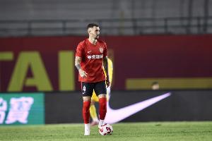 吉林體育：亞泰后衛(wèi)羅西奇大腿拉傷下場，很可能影響接下來的比賽