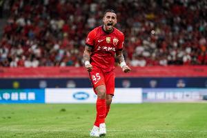 足球報：海港中超領(lǐng)先優(yōu)勢依然只有2分，21日亞冠將進行輪換