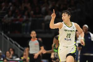 1月復(fù)出！李月汝自宣退出全運(yùn)會(huì) 并確認(rèn)將參加三籃聯(lián)賽和世預(yù)賽