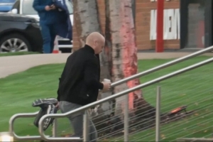 天空：戴奇已抵達(dá)諾丁漢森林訓(xùn)練場(chǎng)，準(zhǔn)備就任主教練