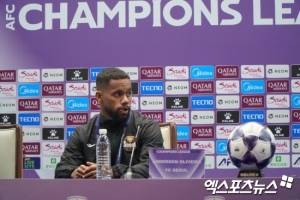 首爾外援安德森賽前：努力踢出教練想要的足球，幫助球隊獲得勝利