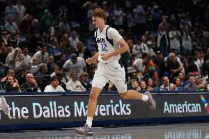 18歲335天！弗拉格NBA首秀砍兩雙 歷史最年輕球員