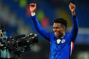 19歲吉烏、18歲埃斯特旺、19歲喬治，藍(lán)軍三名U19球員歐冠進(jìn)球