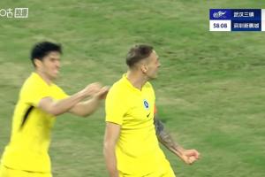 再入一球！十人新鵬城客場2-0領先三鎮(zhèn)，杜加利奇包抄破門