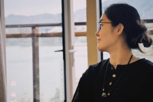 知性美！潘臻琦曬日常隨筆：愛要及時(shí) 別總說下次