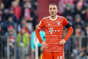 記者：海登海姆希望長期留住小伊布，計劃與拜仁談判