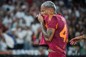 韋斯利：羅馬必須在比賽取得好的開局，我踢左路或右路由主帥決定