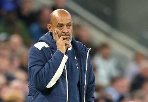 過(guò)去五年凈投入3.2億！泰晤士談西漢姆困境：引援混亂，戰(zhàn)績(jī)?cè)愀? >
                                        </div>
                                    </div>
                                    <div   id=