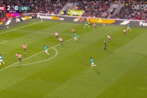 科爾克茲半場補時破門，利物浦扳回一球