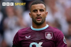 沃克第397次在英超首發(fā)出場，追平聯(lián)賽歷史邊后衛(wèi)球員紀錄