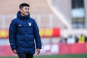 李國(guó)旭：戰(zhàn)申花我們的思路是深度防守踢反擊，比賽效果非常成功