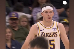 不忘前隊友！拉塞爾轉發(fā)里夫斯今天高光表現(xiàn)