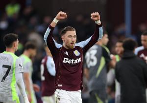 打進(jìn)制勝球！卡什：續(xù)約已達(dá)成協(xié)議，迫不及待要繼續(xù)效力維拉