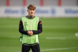 凱恩：卡爾很有潛力，如果持續(xù)這種表現(xiàn)他就有機(jī)會(huì)參加世界杯