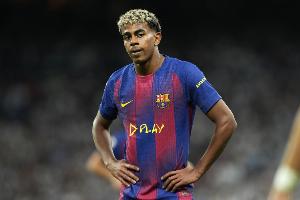 索格：或許伯納烏的氛圍對亞馬爾產(chǎn)生了影響，他正在學習應對