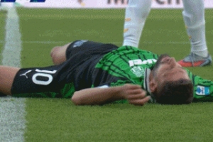 意媒：貝拉爾迪被撞倒地后感覺頭暈，送到醫(yī)院檢查后表示一切都好