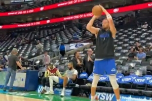 小試牛刀！克萊賽前三分訓(xùn)練 40多秒底角連中11球