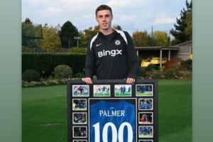 帕爾默曬切爾西百場球衣：接下來還有更多，等不及回歸了！