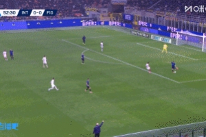 巴斯托尼長傳，勞塔羅禁區(qū)內(nèi)回做，迪馬爾科低射稍稍偏出