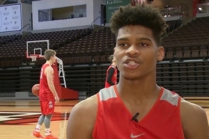 直播吧：深圳與內(nèi)線外援德瑪吉奧-維金斯簽約 球員首次登陸CBA