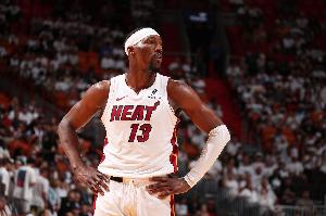 阿德巴約談防守文班：需全隊協(xié)作 他出手點太高 得打亂他的節(jié)奏