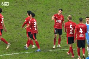 一度2分領(lǐng)跑！蓉城落后海港4分，提前1輪退出中超冠軍爭奪！