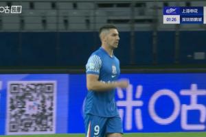 夢幻開局！安德烈-路易斯開場2分鐘甩頭破門，申花1-0領(lǐng)先新鵬城