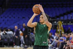 全面開花！雄鹿8人得分上雙 其中5人本賽季薪水不到500萬