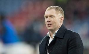 斯科爾斯：我曾向弗格森爵士要求加薪，現(xiàn)在想起來(lái)感覺(jué)非常羞愧